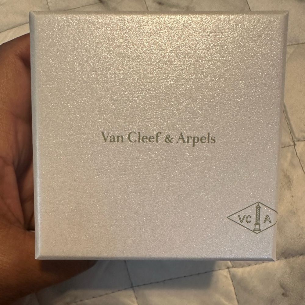 Authentic Van Cleef and Arpels jewelry box for necklace